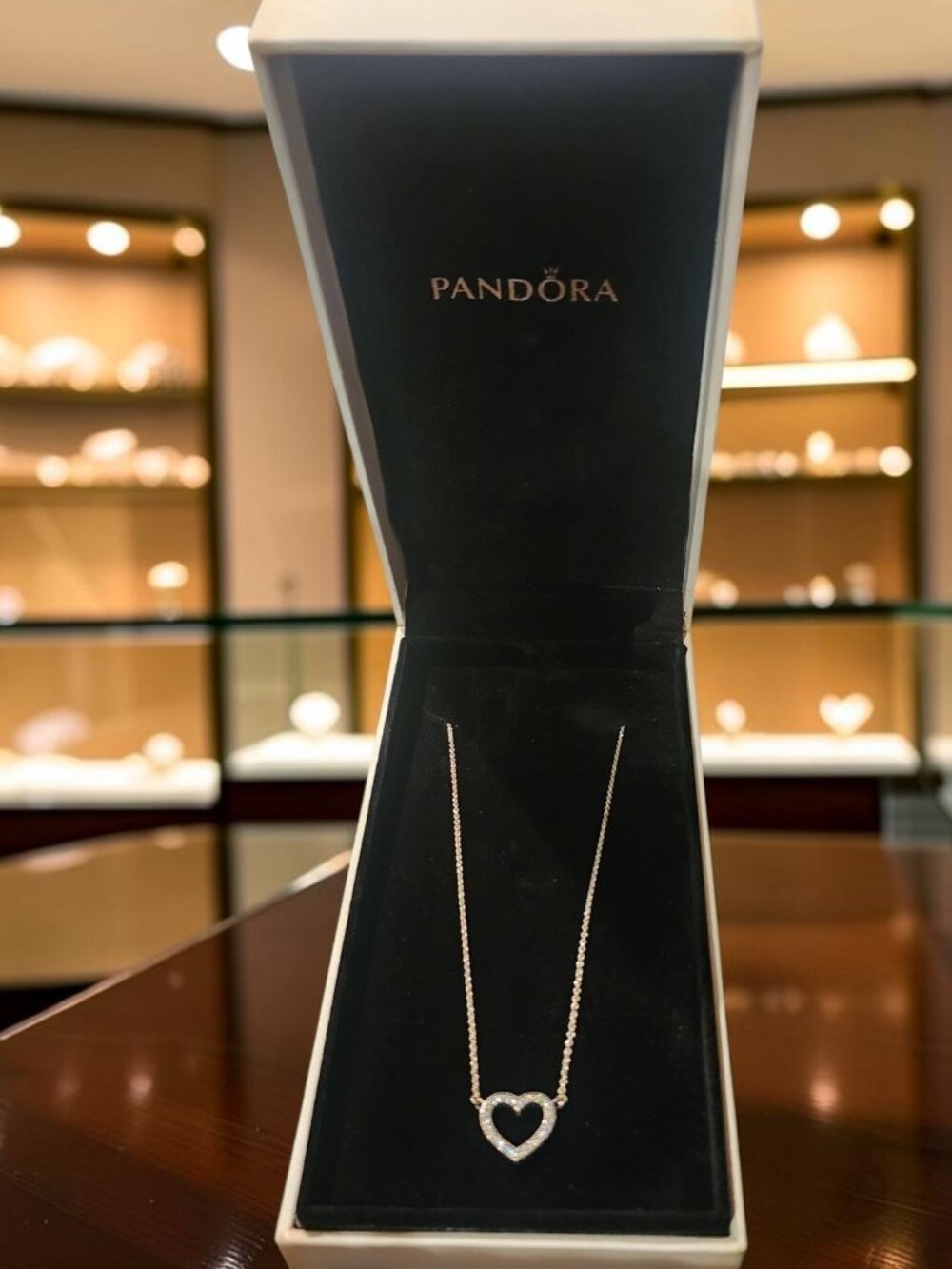 NIB Pandora Sparkling Open Heart Pendant Necklace Silver